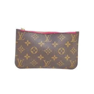 Louis Vuitton Monogram Neverfull Pouch with Wristlet – Pink Interior (AR0166)